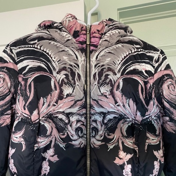 Roberto Cavalli Black and Pink Puffer Jacket with Bold Patterns - Picture 2 of 16